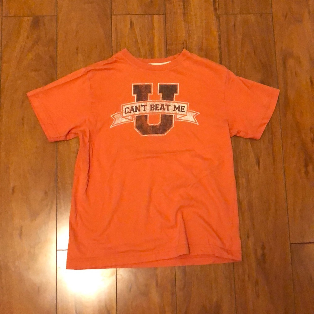 Old Navy t-shirt
